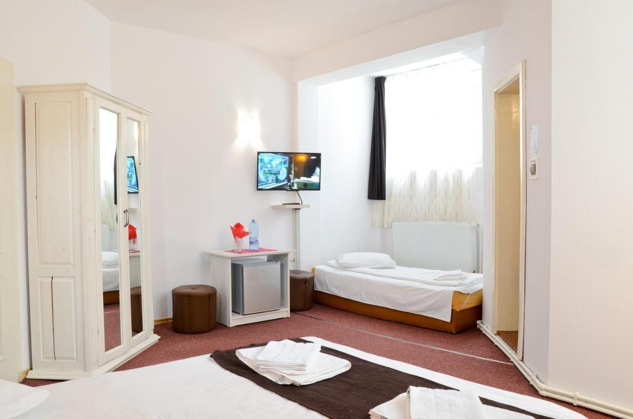 Pensiunea Happy Inn Vatra Dornei Zewnętrze zdjęcie