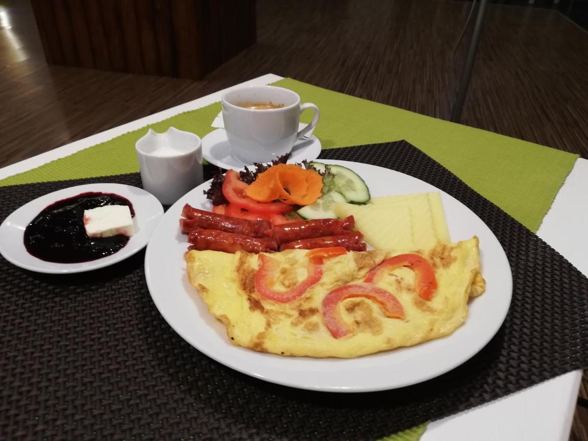 Pensiunea Happy Inn Vatra Dornei Zewnętrze zdjęcie